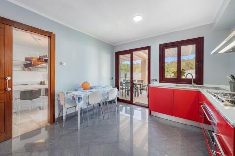 Kitchen (1)