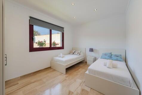 Bedroom (5)