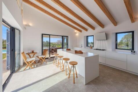 Kitchen (1)