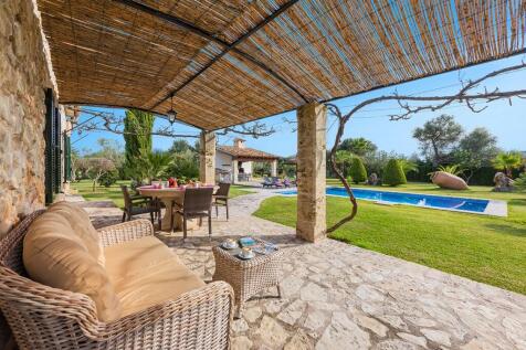 Covered Terrace POL5