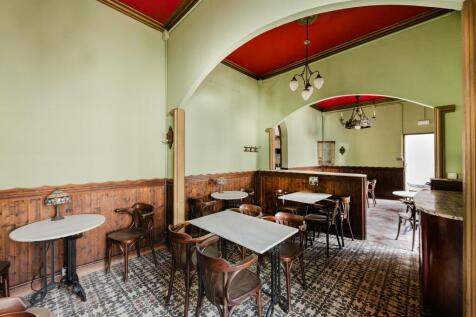 Bar (9)