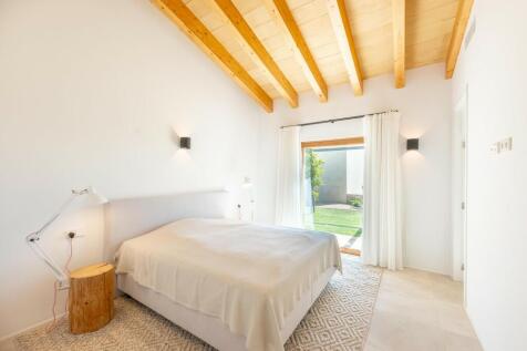 Bedroom (1)