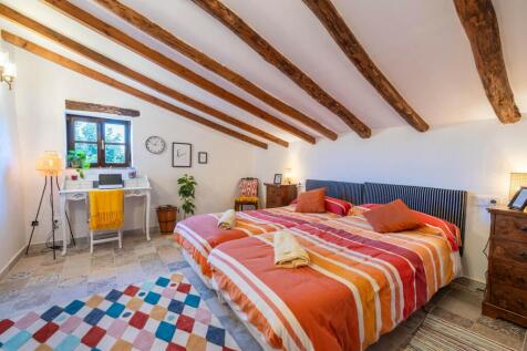 Bedroom (1)