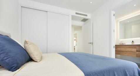 Bedroom (2)
