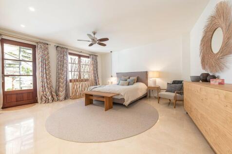 Master Suite (1)