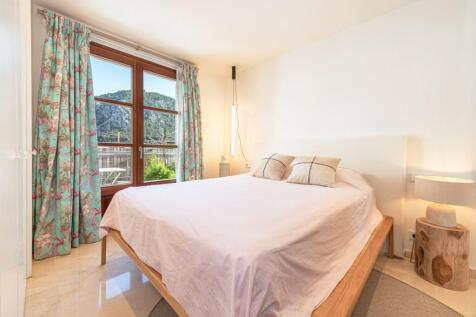 Bedroom (1)