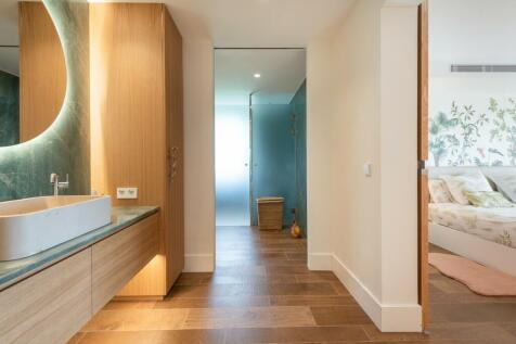 Bathroom (2)