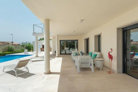 Covered Terrace