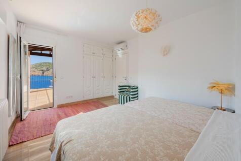 Bedroom (4)