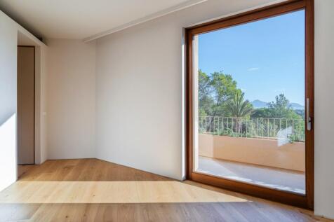 Bedroom (2)