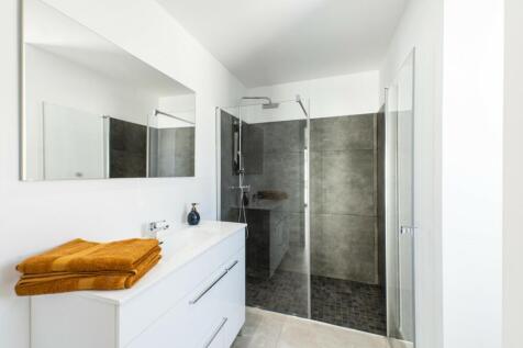 bathroom (1)