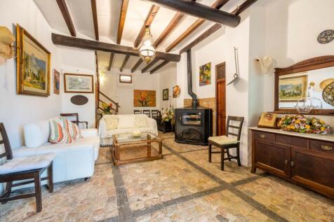 Living room (2)