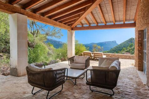 Covered Terrace (2)