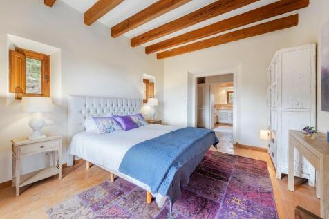 Bedroom (2)