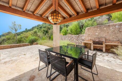Covered Terrace (1)
