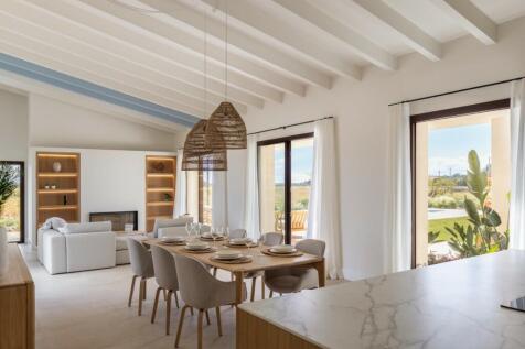 Dining (1)