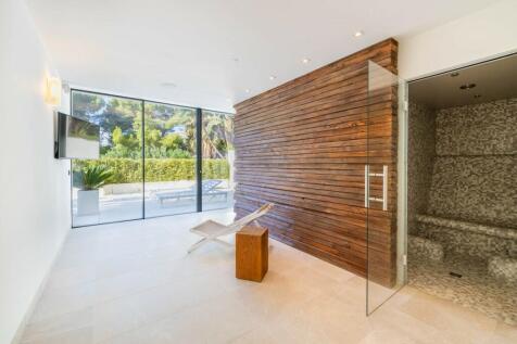 Steam room