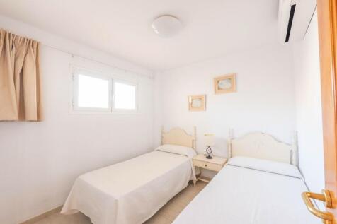 Bedroom (2)