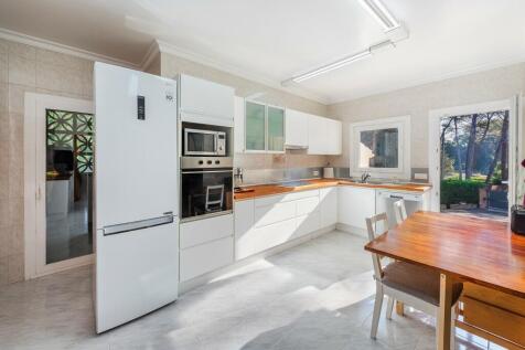 Kitchen (1)