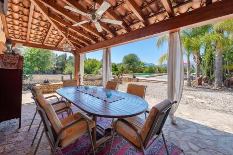 Covered Terrace