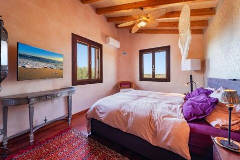 Bedroom (2)