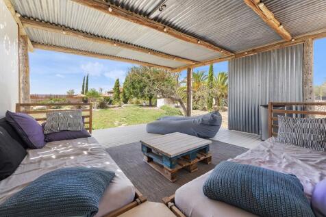 Covered Terrace