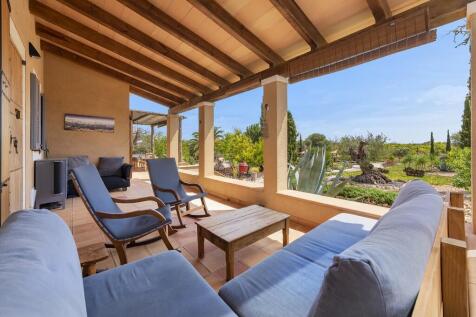Covered Terrace (3)