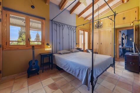 Bedroom (4)