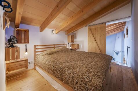 Bedroom (2)