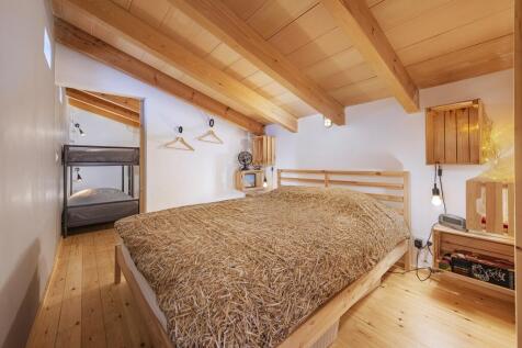 Bedroom (3)