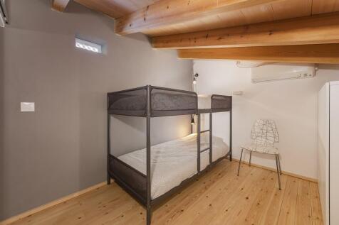 Bedroom (1)