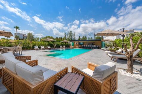 Pool (1)