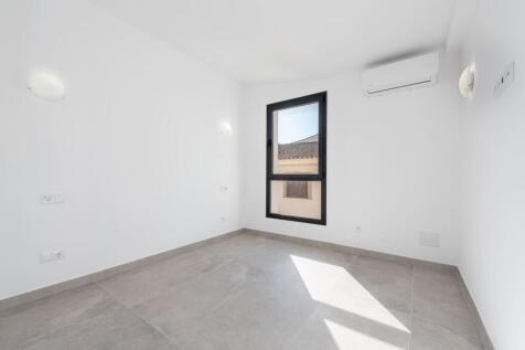 Bedroom (2)