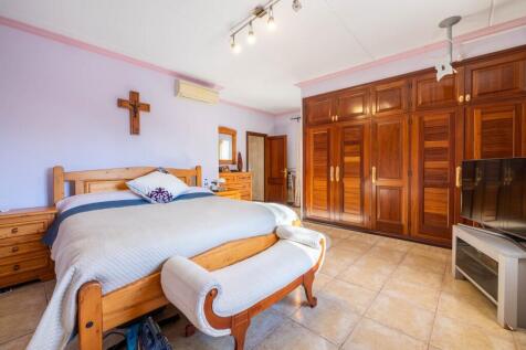 Bedroom (1)