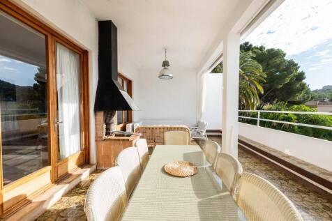 Covered terrace