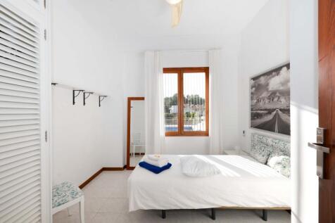 Bedroom (2)