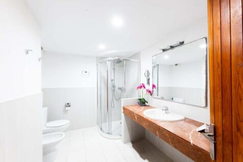 Bathroom (2)