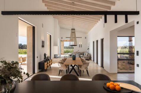 Dining (2)