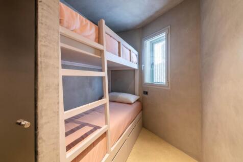 Bedroom (2)