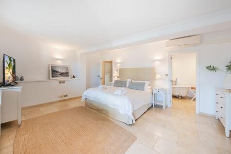 Bedroom (1)