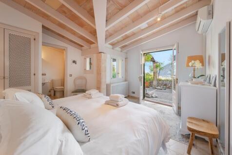 Bedroom (4)