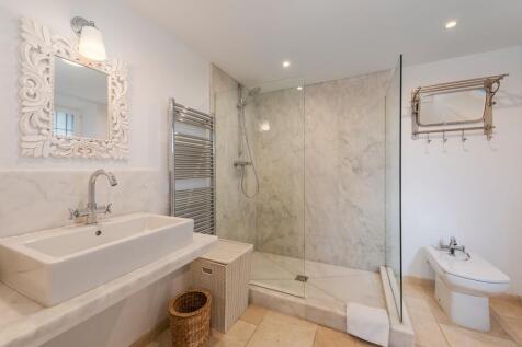 Bathroom (2)