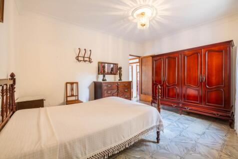 Bedroom (1)