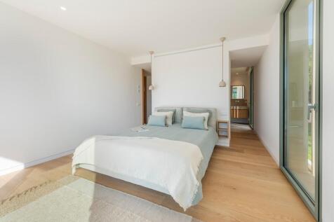 Bedroom (2)