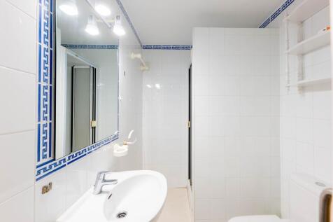 Bathroom (1)