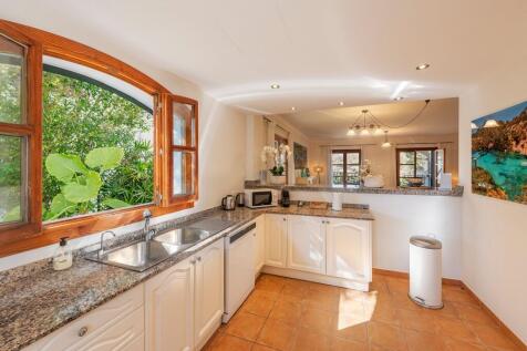 Kitchen (2)