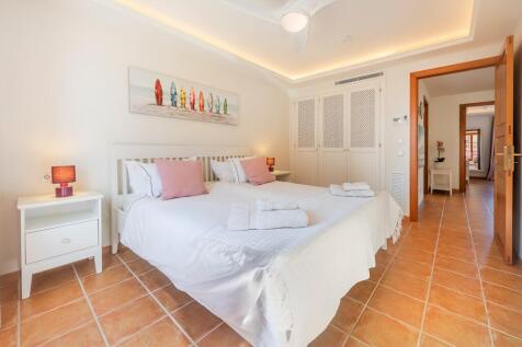 Bedroom (2)