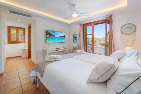 Bedroom (4)