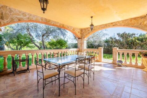 Covered Terrace (2)