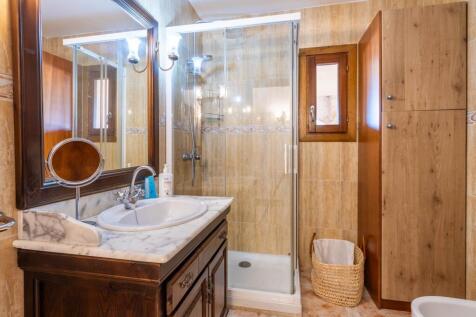 Bathroom (1)